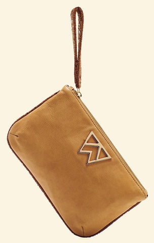 Kelly Wynne Risky Biz Wristlet in Camel